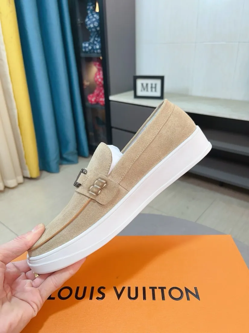 Men's shoes💰440🌹🌹[LV]🌹High-end brand of men's shoes: official website 1:1 latest masterpiece: the upper is made of Italian imported first-layer cowhide with special materials➕made of full genuine leather lining🔥, making walking more convenient and comfortable! Exclusive new style, stunning work [color]! Create a fashionable personality to set off your uniqueness! A must-have for trendy men! Classic🔥Number: 38-44